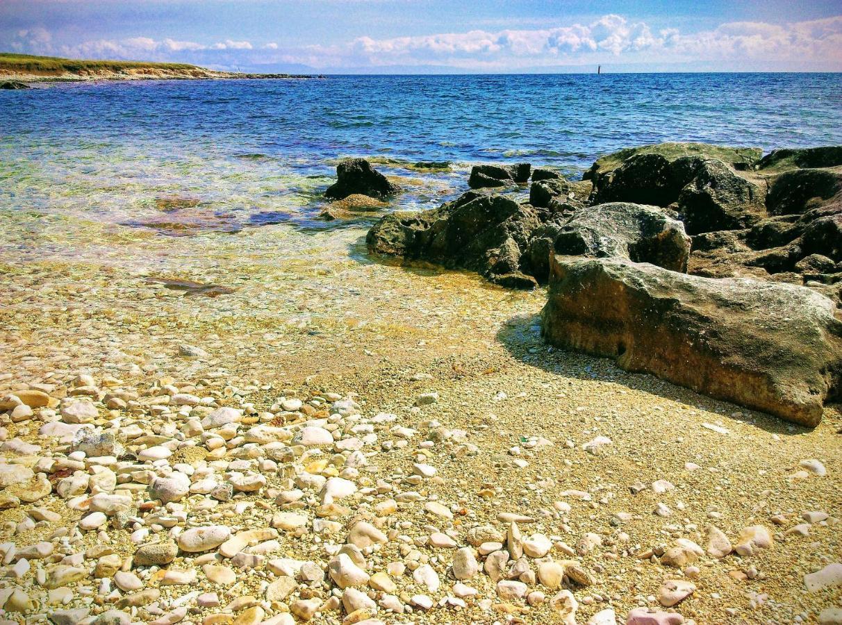 Apartment Agava Istria - Family Vacation Rental With Free Parking, Garden, Wifi Ližnjan Exterior foto